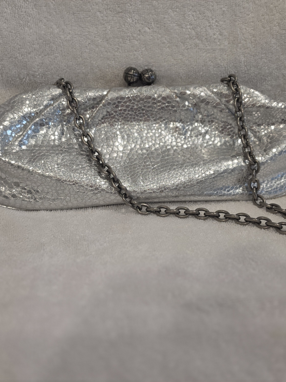 Metallic Silver Chain Shoulder Bag